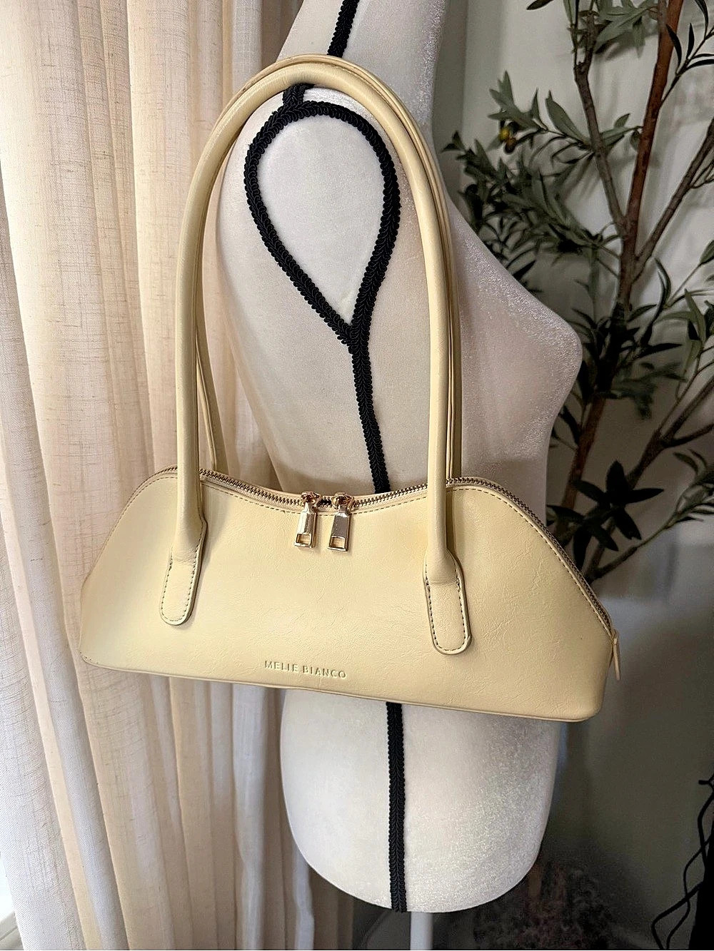 Melie Bianco Shoulder Summer Bag in Yellow